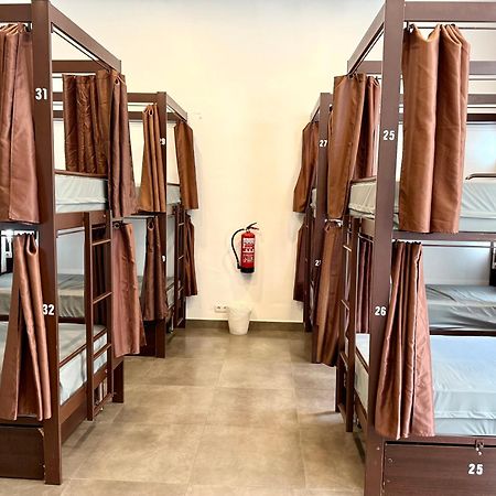 Hip Karma Hostel Barcelona Ngoại thất bức ảnh