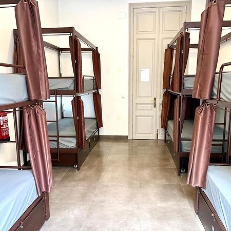 Hip Karma Hostel Barcelona Ngoại thất bức ảnh