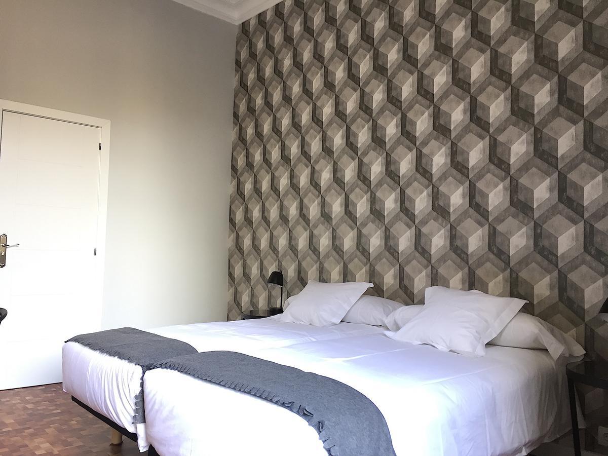 Hip Karma Hostel Barcelona Ngoại thất bức ảnh