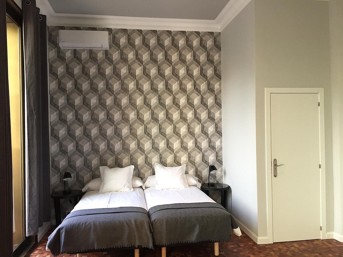 Hip Karma Hostel Barcelona Ngoại thất bức ảnh