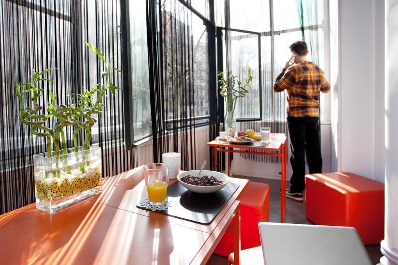 Hip Karma Hostel Barcelona Ngoại thất bức ảnh